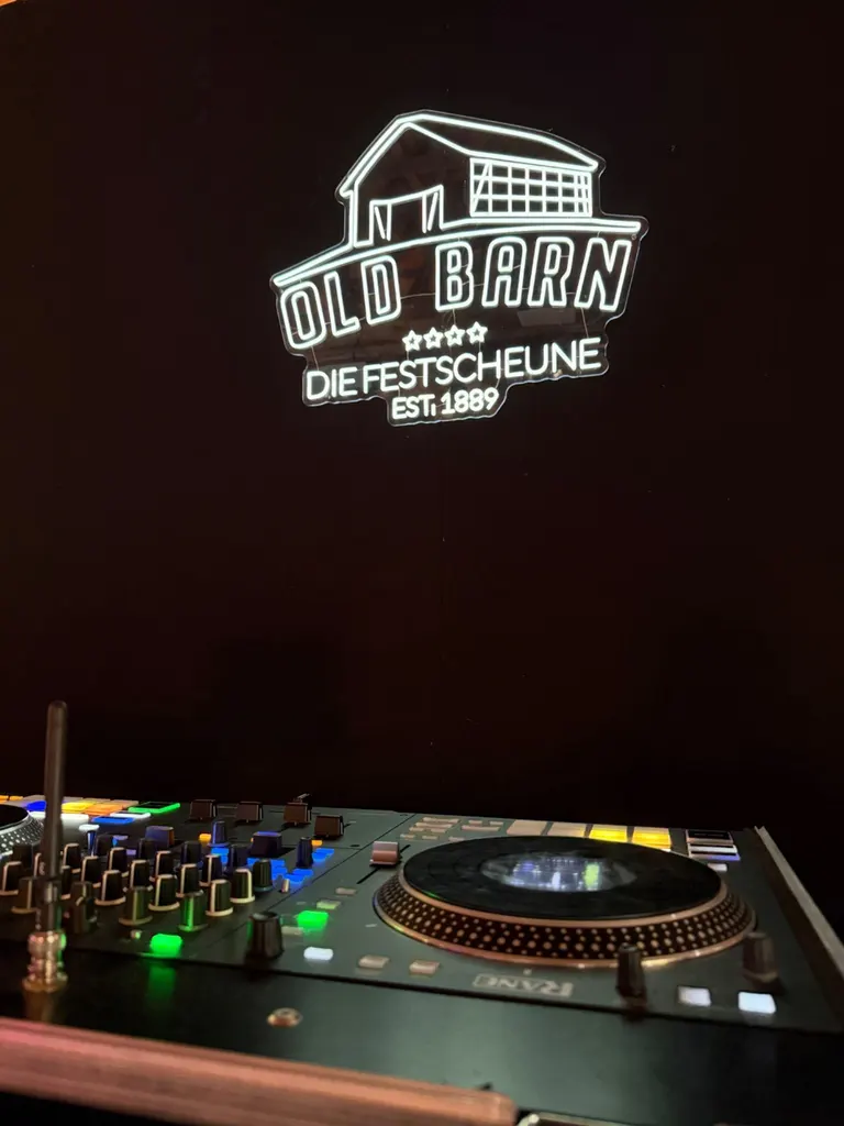 Die Edelscheune DJ Controller Old Barn Logo