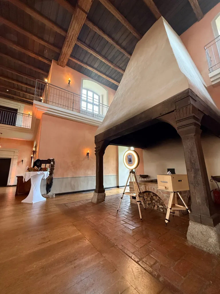schloss ulrichshusen fotobox hochzeit historischer kamin